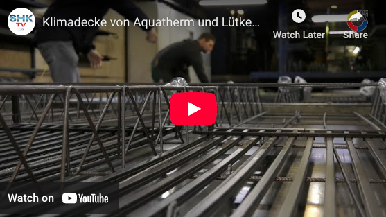 Einbau der werkseitig vorgefertigten Lütkenhaus-Klimadecken mit aquatherm black system im 3D-gedruckten Wohnhaus in Beckum